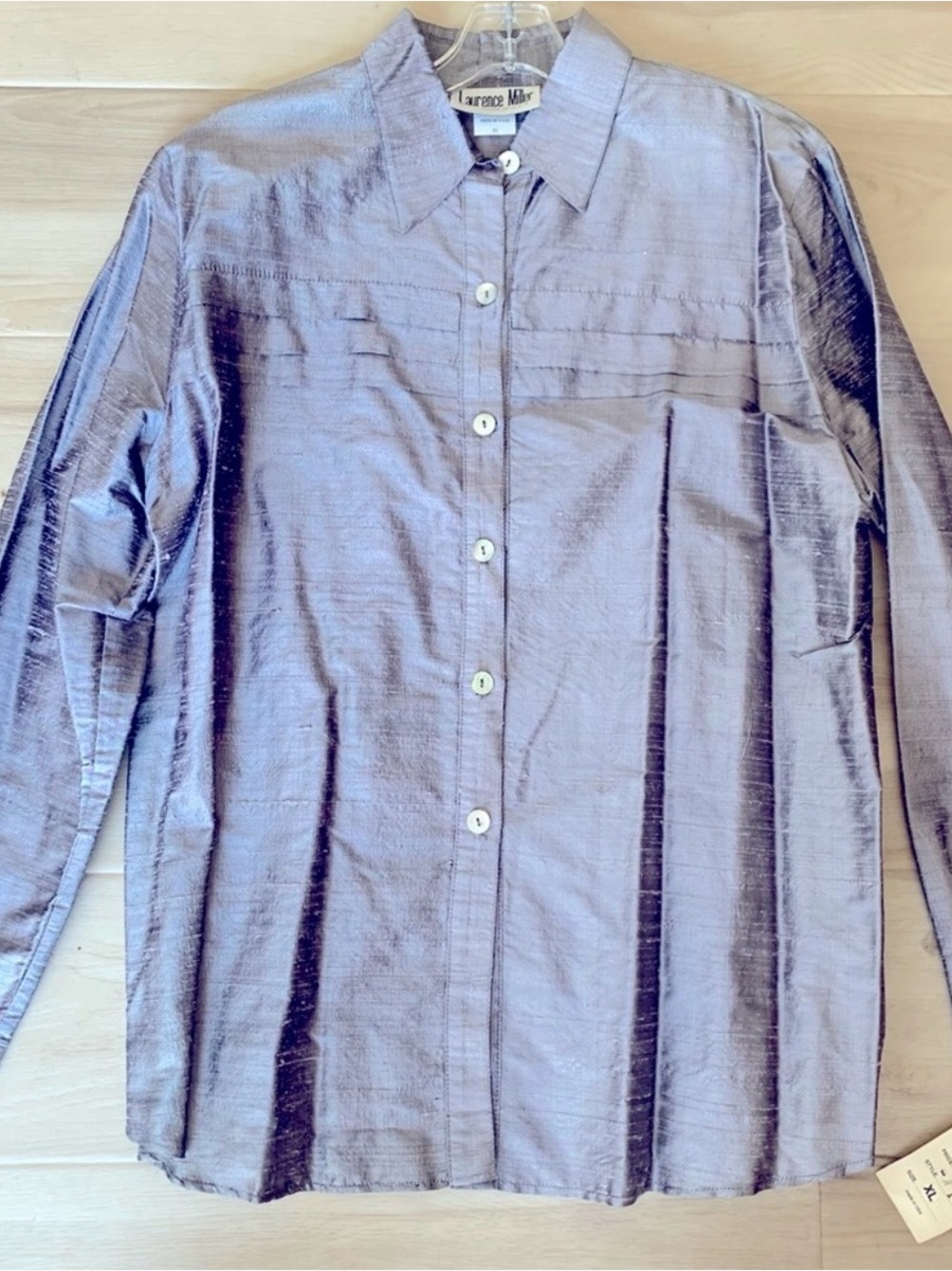 🔴 Metallic Gray Silk Blouse- XL - Picture 4 of 7